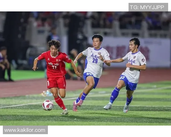 广州足球队与重庆足球队实力对比赛后分析与总结 广州足球队与重庆足球队实力对比赛后分析与总结