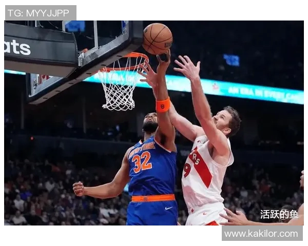 勇士与猛龙激战12月13日NBA赛场精彩对决引发球迷热议 勇士与猛龙激战12月13日NBA赛场精彩对决引发球迷热议