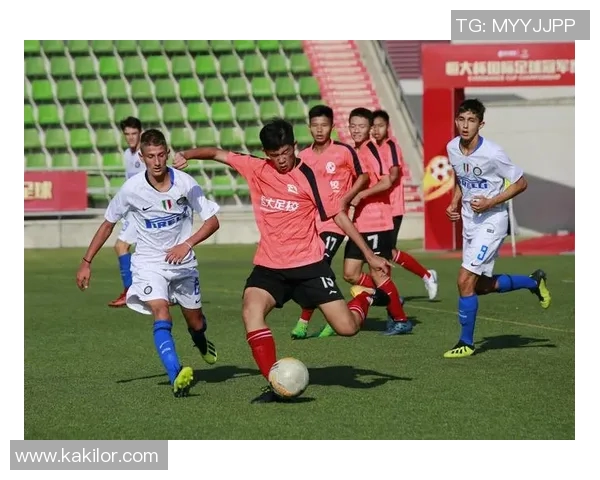恒大与建业激战正酣全场直播精彩瞬间尽在掌握中