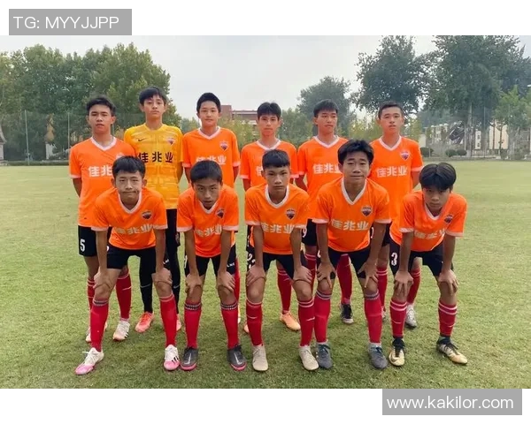 鲁能泰山迎战深圳佳兆全力争胜展现球队实力与斗志