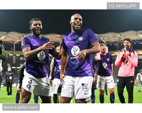 克莱蒙与图卢兹激战正酣谁能在法甲赛场上笑到最后