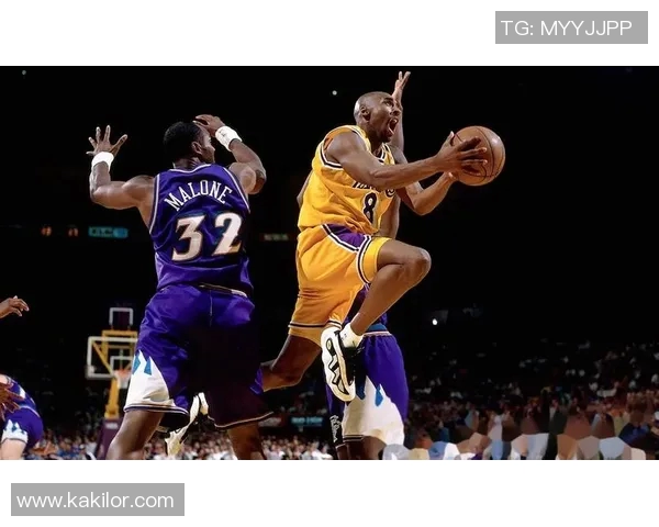 科比在2008年对阵爵士的经典表现回顾与赛季影响分析