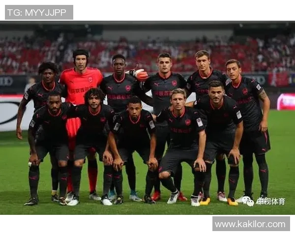 莱万领衔球队新阵容展望期待在新赛季创造更多辉煌成就