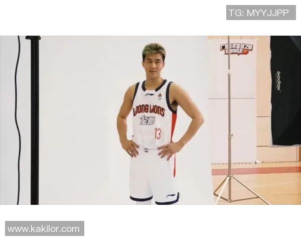 郭艾伦的篮球之路：从青涩少年到国家队核心的成长历程与奋斗故事