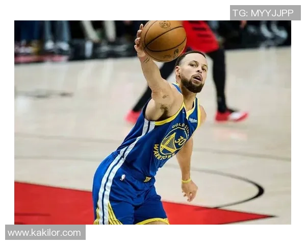 库里三分球总数突破四千大关创造历史新纪录成为联盟传奇第一人 库里三分球总数突破四千大关创造历史新纪录成为联盟传奇第一人