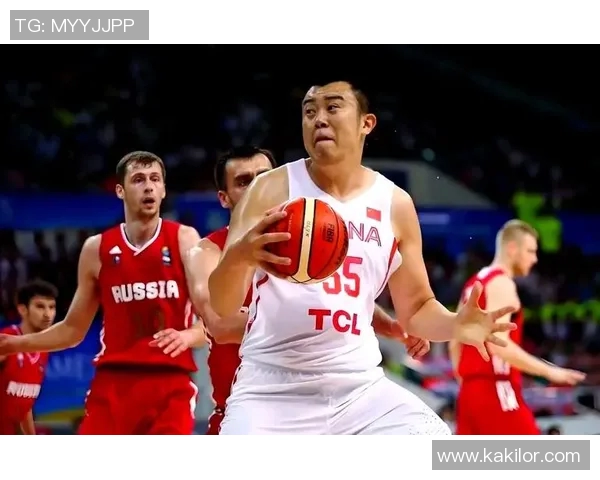 韩德君:从篮球新星到CBA传奇的成长之路与辉煌成就解析 韩德君:从篮球新星到CBA传奇的成长之路与辉煌成就解析