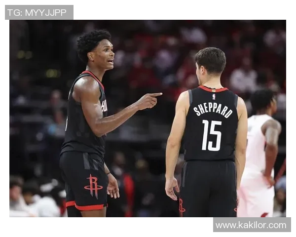 3月16日太阳队对火箭队精彩直播全程回顾与赛后分析 3月16日太阳队对火箭队精彩直播全程回顾与赛后分析