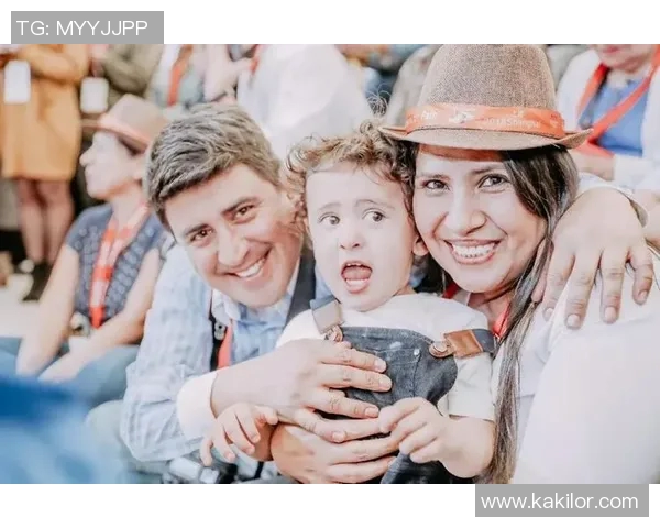 佩尔斯与科克本的精彩对决揭示了两位选手的巅峰实力与竞技魅力 佩尔斯与科克本的精彩对决揭示了两位选手的巅峰实力与竞技魅力