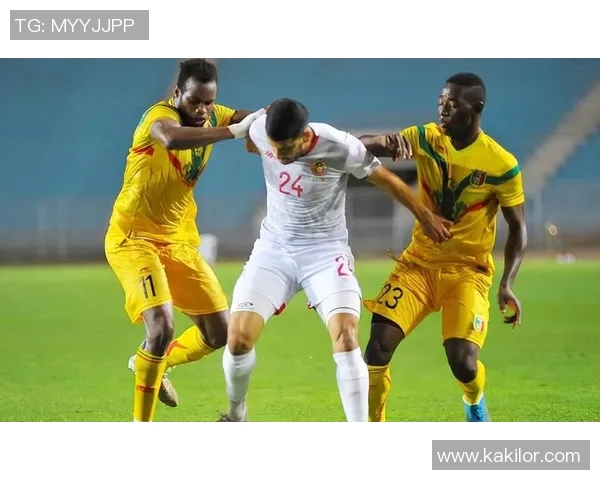 国足与突尼斯激战正酣直播全程回顾精彩瞬间与战术分析